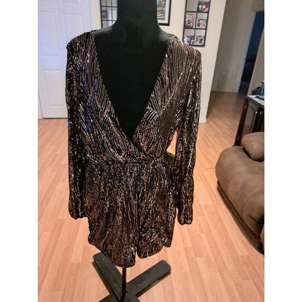 New Haptics Holly Harper Black Gold Sequin Romper Medium Lined Special Occasion